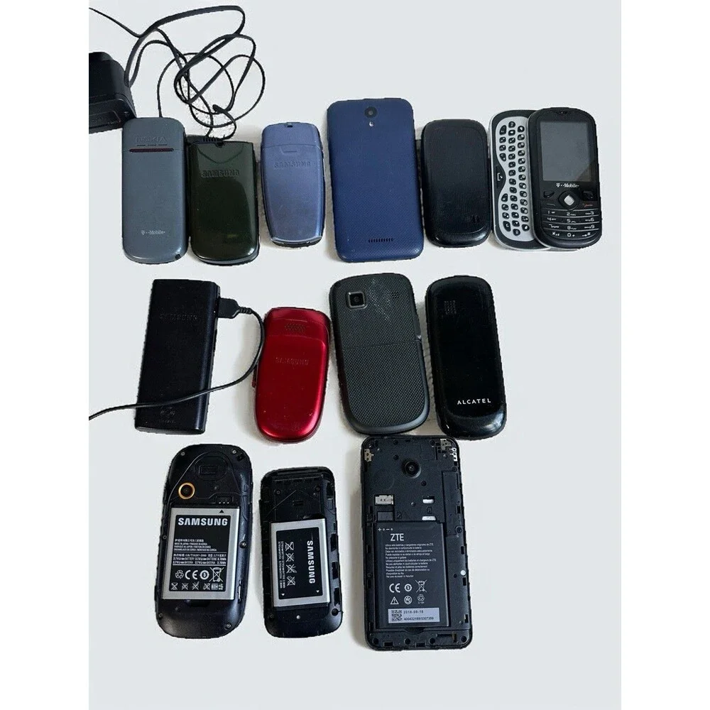 Lot of 13 Vintage Cell Phones Mixed Lot Samsung Nokia, Alcatel ZTE BLU, Sidekick